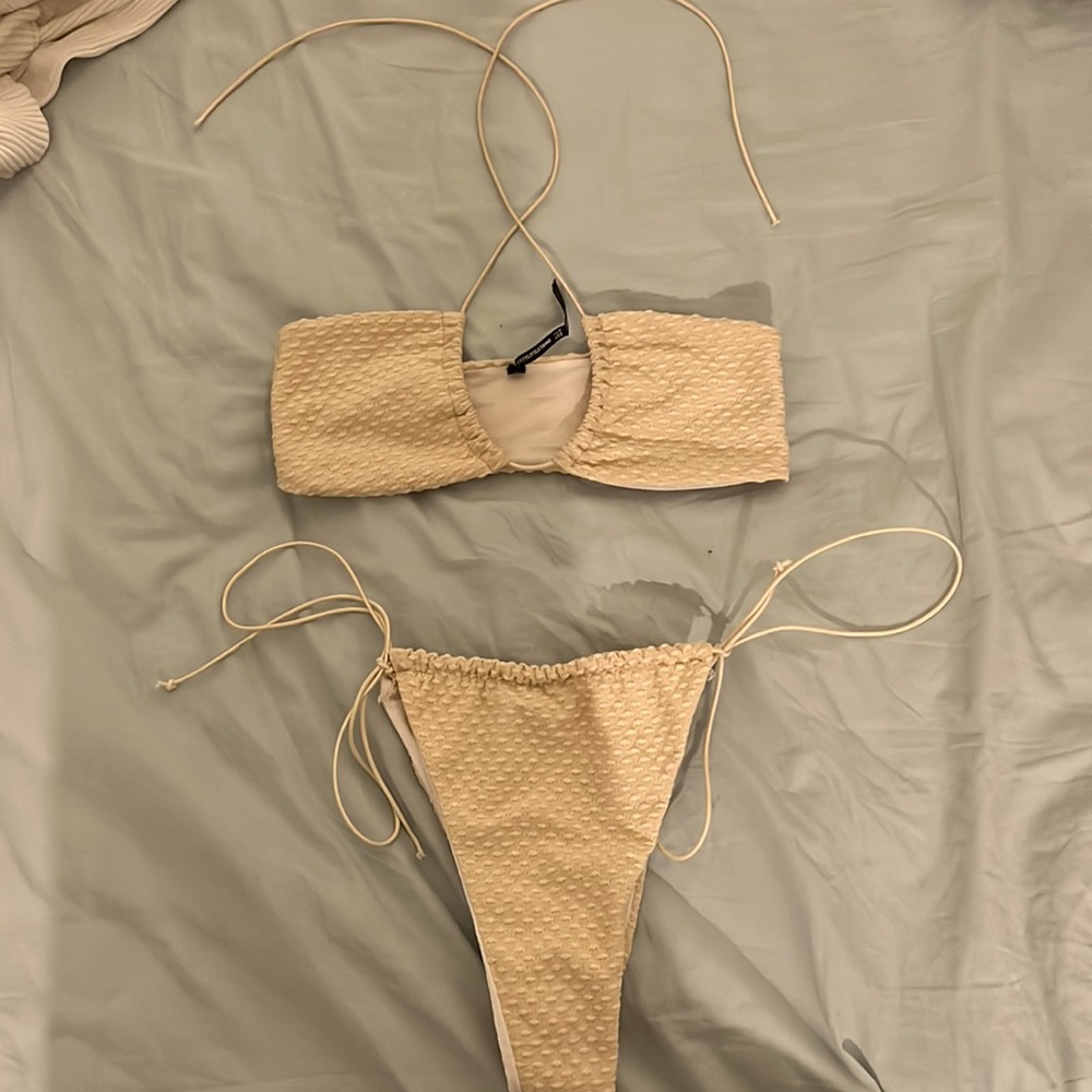 This is a pretty little thing swim suit it’s super cute on!!